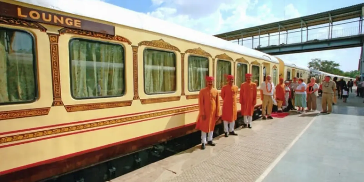 luxury trains india